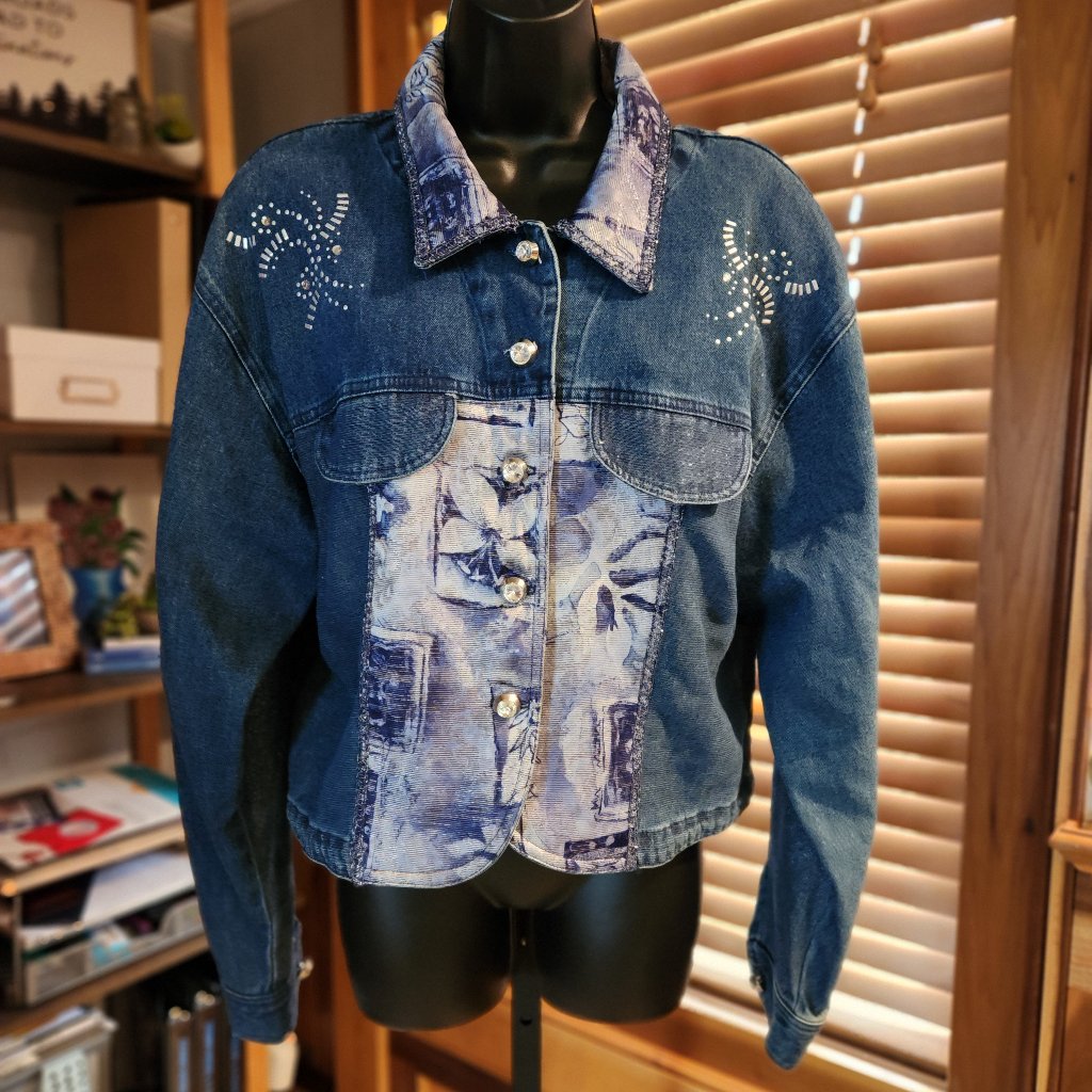 .Vintage Denim Jacket